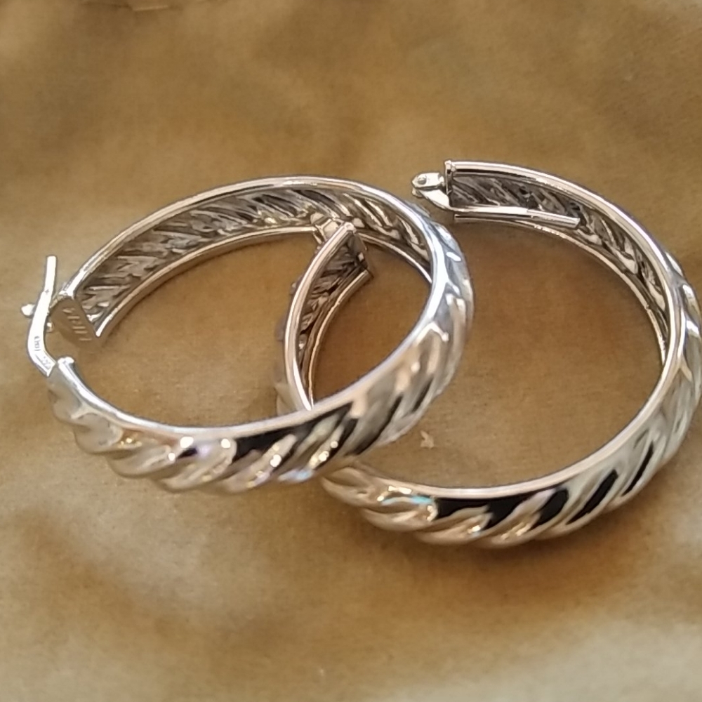 LIRM Sterling silver hoops